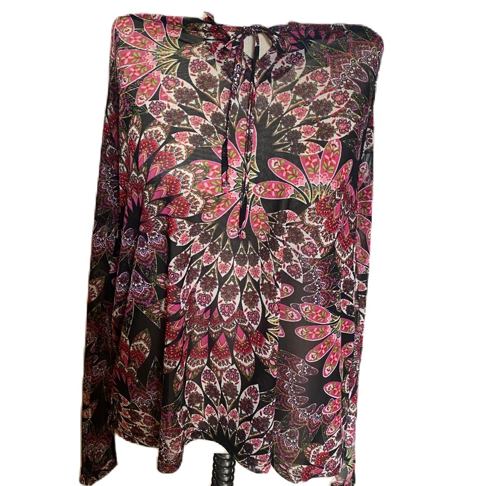 ROPER women’s long sleeve sheer top. Size large
